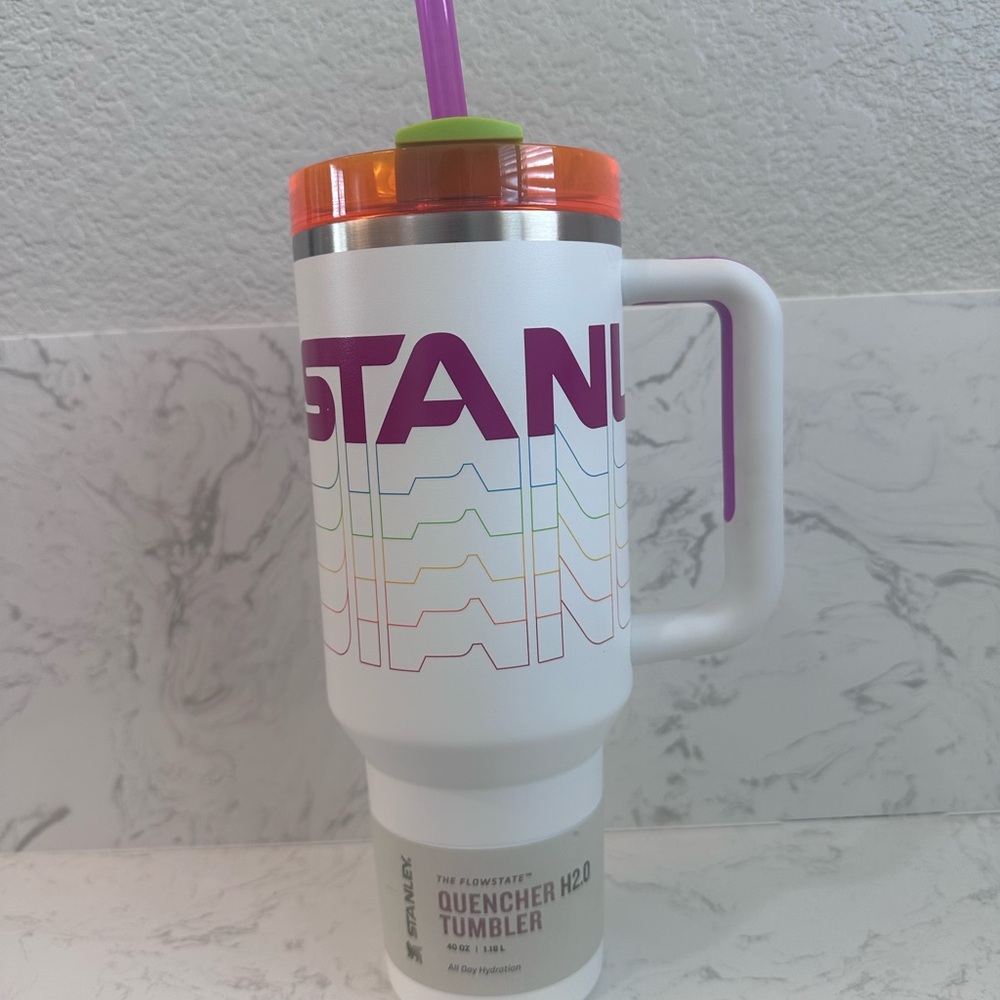 Stanley Quencher H2.0 Tumbler with Straw